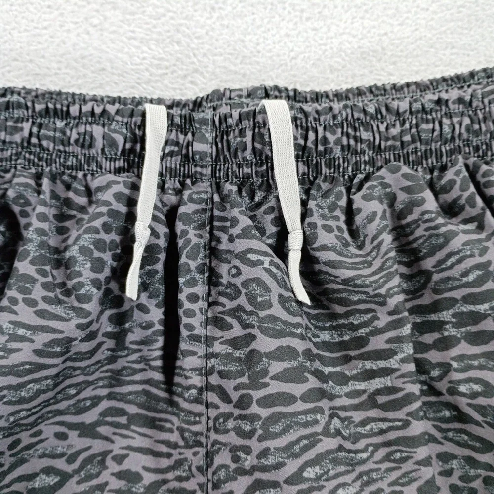Nike Womens Tempo Running Shorts Grey Leopard Print Medium Dri-FIT